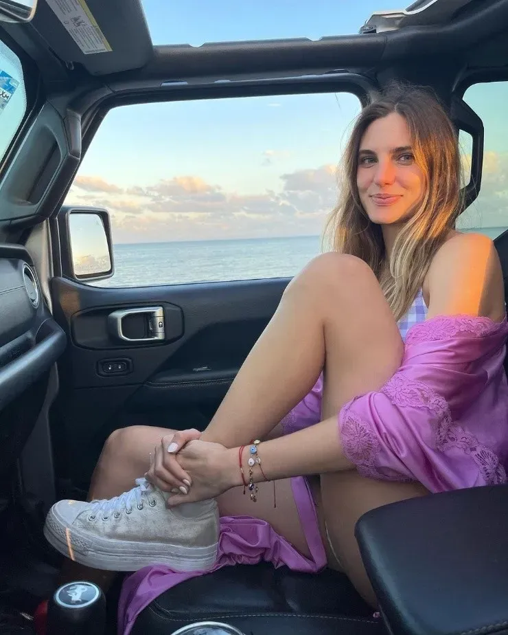 Macarena Achaga, la responsable de interpretar a la hija del Sol de México, Michelle Salas, en Luis Miguel, la serie.(7)