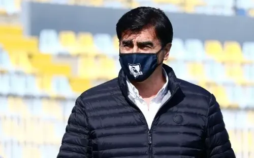 Gustavo Quinteros tiene a sus 20 jugadores citados para el superclásico de Colo Colo contra la U. (Foto: Agencia UNO)