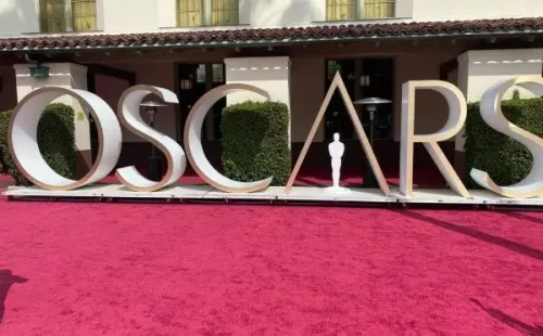 Los Angeles Union Station (como sede principal) y Dolby Theatre, sirvieron como escenarios para los premios Oscar 2021.