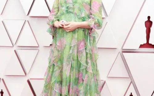 Looks alfombra roja de los Oscar 2021.(6)
