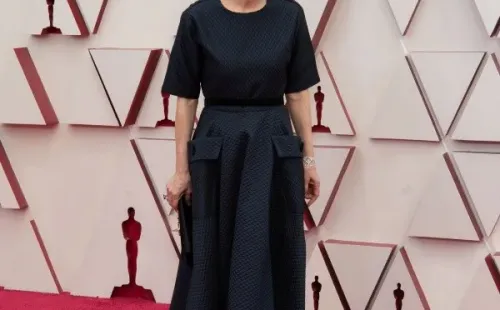 Looks alfombra roja de los Oscar 2021.(18)