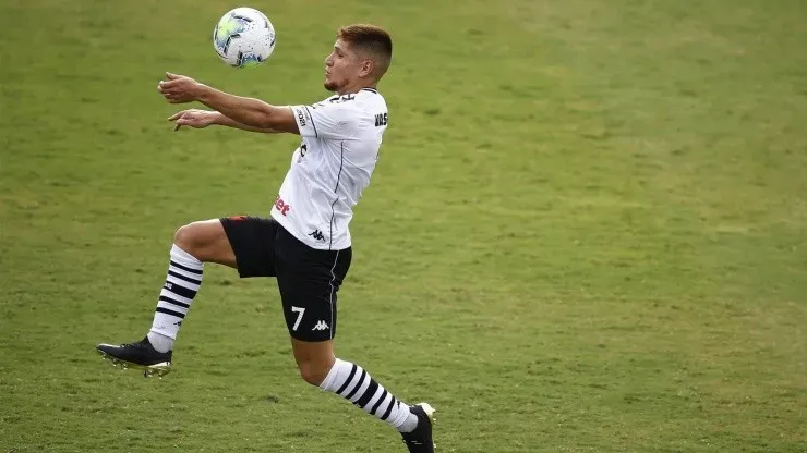 Leonardo Gil, mediocampista chileno argentino de Colo Colo