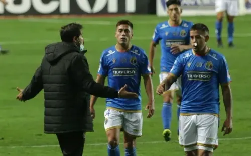 Así quedó el rostro de Rodrigo Holgado tras la fractura de nariz. Foto: Agencia Uno