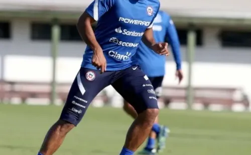 Lasarte explicó por qué llamó a Jean Beausejour en la última convocatoria. Foto: ANFP