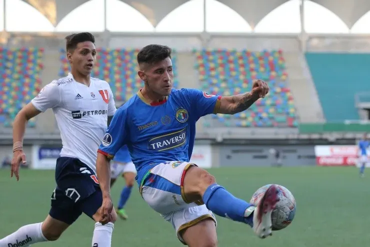 Nicolás Fernández guió el triunfo de Audax Italiano ante Melipilla en Rancagua, resultado que les permite llegar a la cima de la tabla de posicones del Campeonato Nacional. | Foto: Archivo Agencia Uno.