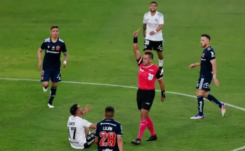 Gabriel Suazo fue expulsado ante la U por un codazo a Gonzalo Espinoza y será la gran oportunidad de Miiko Albornoz. (Foto: Agencia UNO)