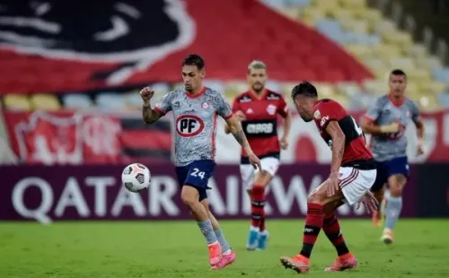 Nada pudo hacer La Calera en condición de visita ante el Flamengo. Foto: Agencia UNO.