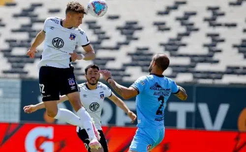 Luciano Arriagada fue titular en Colo Colo el año pasado, cuando enfrentó a Iquique en el Monumental. Ahora repetirá ante Ñublense. Foto: Agencia Uno