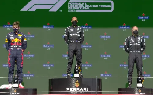 El podio de Portimao, con Hamilton, Verstappen y Bottas. (FOTO: F1)