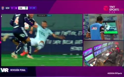 La imagen que aclaró el penal. Foto: TNT Sports