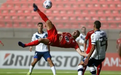 Unión La Calera quedó muy complicado en la Copa Libertadores tras caer ante Vélez. Foto: Agencia Uno