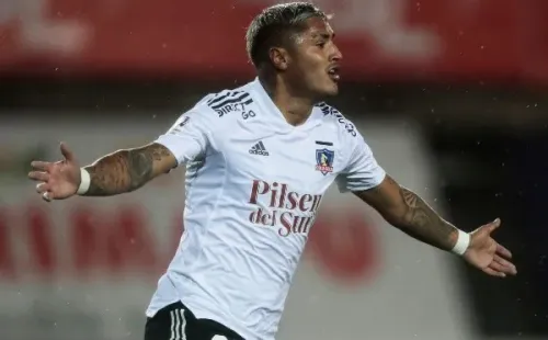 Gaete mostró su alegría por anotar su primer gol con Colo Colo. Foto: Agencia Uno