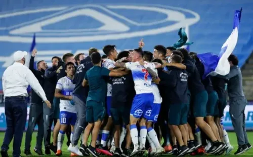 Este partido le trae buenos recuerdos a los cruzados. El campeonato anterior lo ganaron en San Carlos de Apoquindo tras empatar con Unión La Calera. (Foto: Agencia Uno)