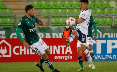 Deportes Melipilla venció a un Santiago Wanderers cada vez más complicado. Foto: Agencia Uno