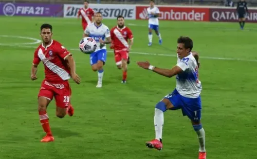 El Bicho recibe esta tarde a los Cruzados en Argentina.