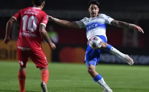 La UC supo aguantar y ganó con gol de Zampedri pese a sufrir la expulsión de Puch a 10′ del final.