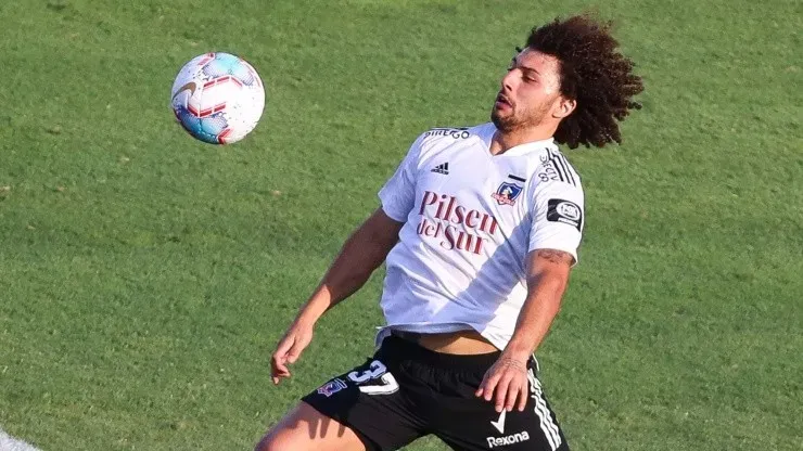 Maximiliano Falcón, defensor titular de Colo Colo