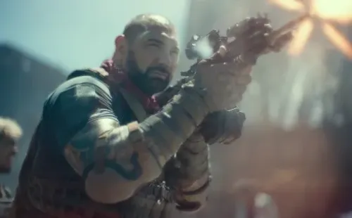 Dave Bautista en una escena de El Ejército de los Muertos.
