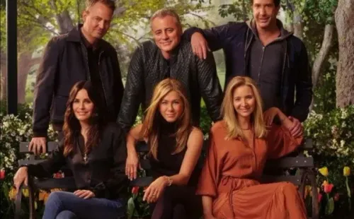 Este es el afiche oficial que HBO Max presentó para Friends: The Reunion.