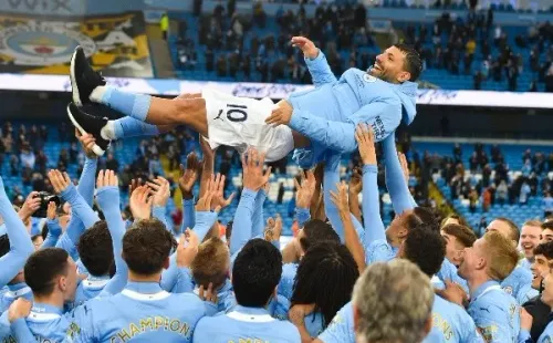 Los compañeros despiden al Kun Agüero (Getty Images)