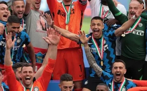 Alexis vuelve a ser campeón y está feliz. Foto: Getty Images