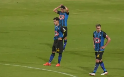 Con todo en juego: Huachipato debe vencer a San Lorenzo y esperar que 12 de Octubre les de una gran mano. (Foto: Agencia Uno)