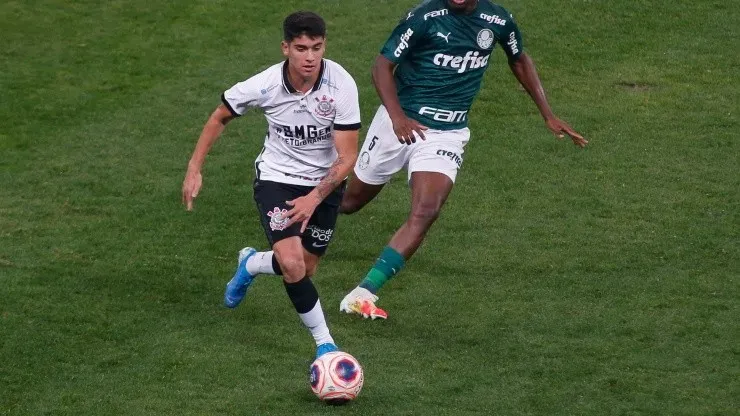 Ángelo Araos, futbolista chileno de Corinthians de Brasil