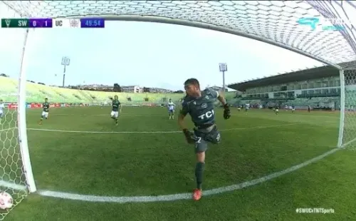 Cornejo abrió la cuenta para la UC a los 50′. (FOTO: TNT Sports)