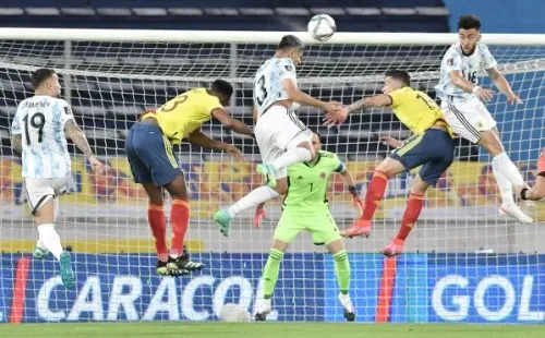 Argentina se puso en ventaja temprano, pero terminó empatando con Colombia. Foto: Getty Images