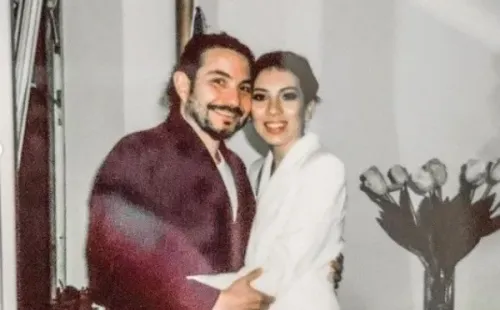 Las postales del matrimonio de Felipe Avello.(2)