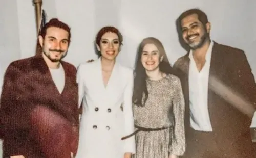 Las postales del matrimonio de Felipe Avello.(4)