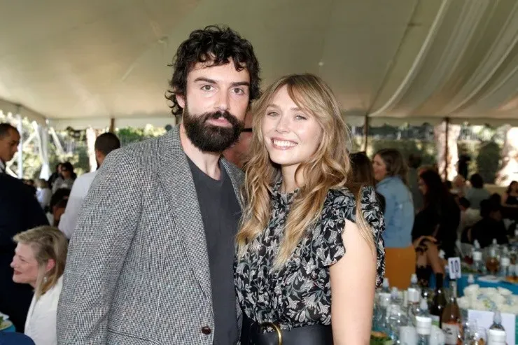 Elizabeth Olsen Robbie Arnett