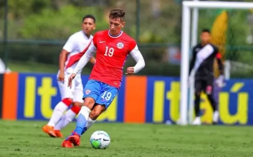 Arriagada ya jugó en las inferiores de La Roja, pero en Copa AMérica debutará junto a la absoluta.