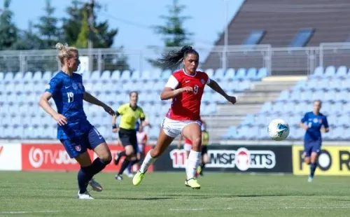 La Roja femenina perdió por 1-0 ante Eslovaquia en el primer amistoso de la gira europea. (Foto: ANFP)