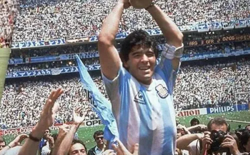 Diego Maradona será homenajeado en la previa del duelo entre Argentina y Chile.