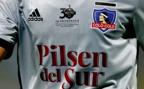 La nueva camiseta llevará una frase escogida por los hinchas. Foto: Agencia Uno