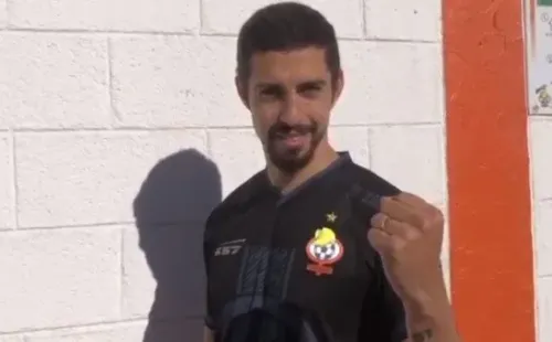 La casaquilla fue presentada con un creativo video.