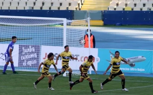 Lautaro de Buin ascendió a Primera B, le restaron puntos y se mantuvo en Segunda. Ahora debe seguir esperando para jugar el campeonato.