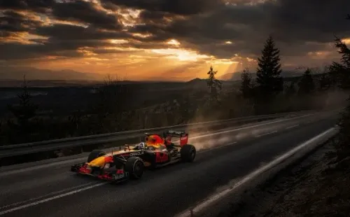 El RB7 impactó de la mano de Coulthard.