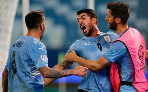 Suárez gritó con todo el gol a la Selección Chilena. Foto: Getty.