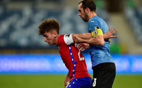 Arriagada debutó en la Roja contra Uruguay en Copa América. Foto: Getty.