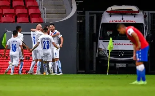 Chile no pudo contra Paraguay: quedó penando el bajo juego y un polémico penal.