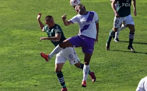 Gabriel Vargas es la gran figura de Concepción. Hoy habilitó a Baeza en el gol de Conce. Foto: Agencia Uno.