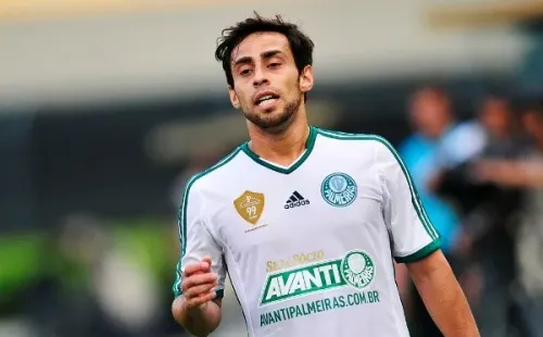 Los hinchas del Palmeiras quiere de regreso a Valdivia aprovechando que quedó libre tras dejar La Calera.