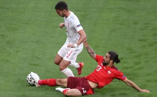 El suizo-chileno Ricardo Rodríguez contra España en la Euro 2020.