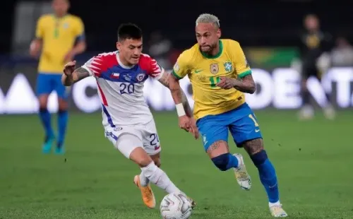 Aránguiz seguirá siendo protagonista de Chile en las eliminatorias. Foto: Copa América.