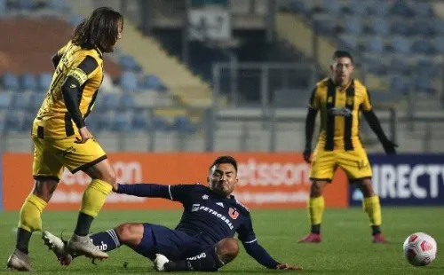 Arturo Sanhueza fue la figura del Vial ante Universidad de Chile (Agencia Uno)