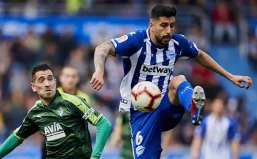 El Toqui emigró hace cuatro años al Alavés, porUS$ 2,5 millones.