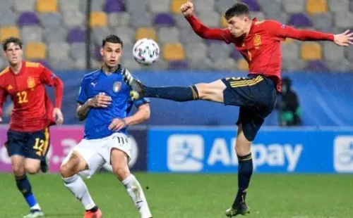 Italia y España buscan el paso a la final de la Eurocopa este martes.