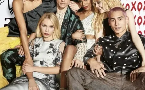 El renovado elenco de    Gossip Girl.